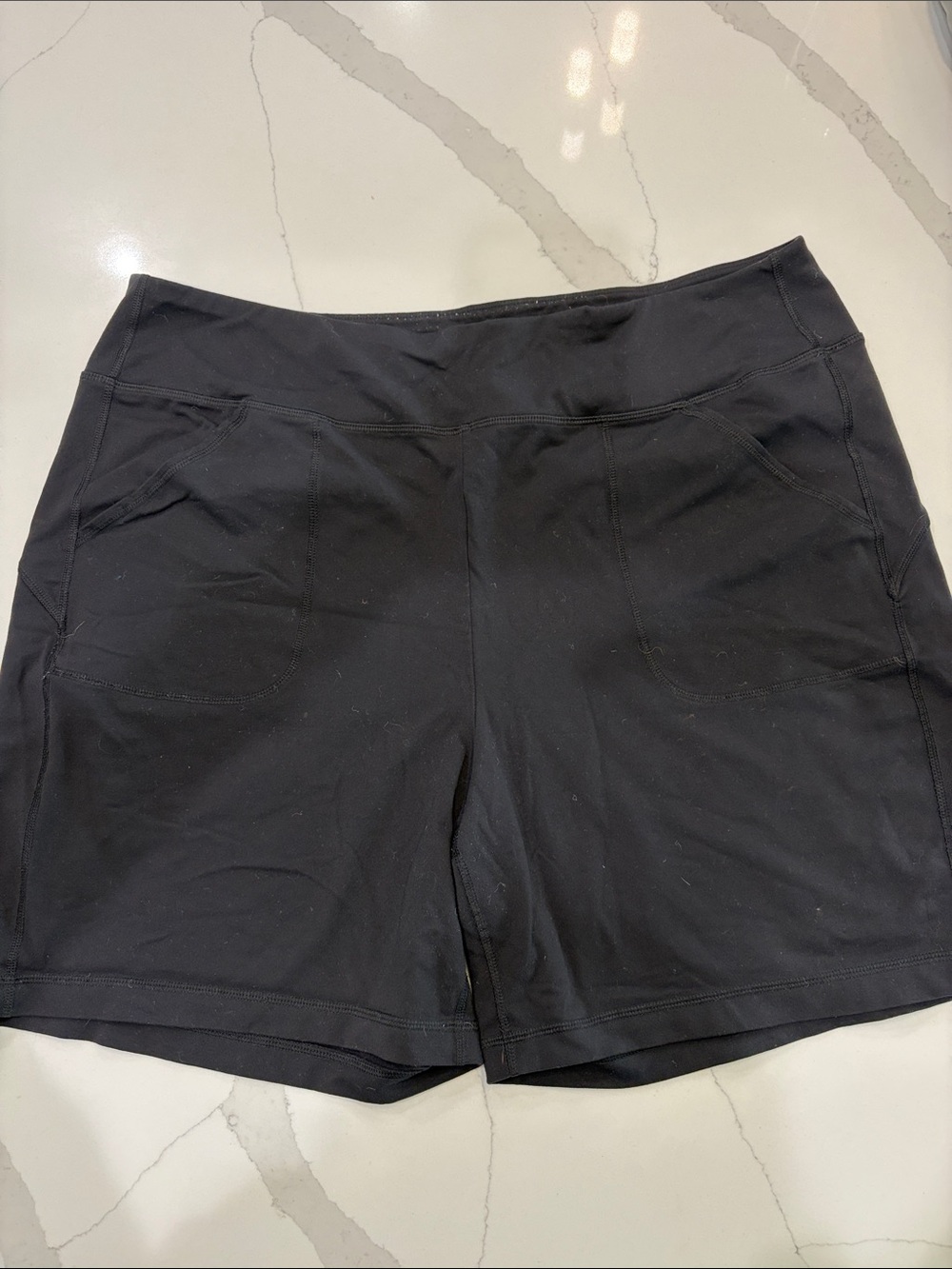 Duluth Trading Co Black Athletic Shorts with Front Pockets